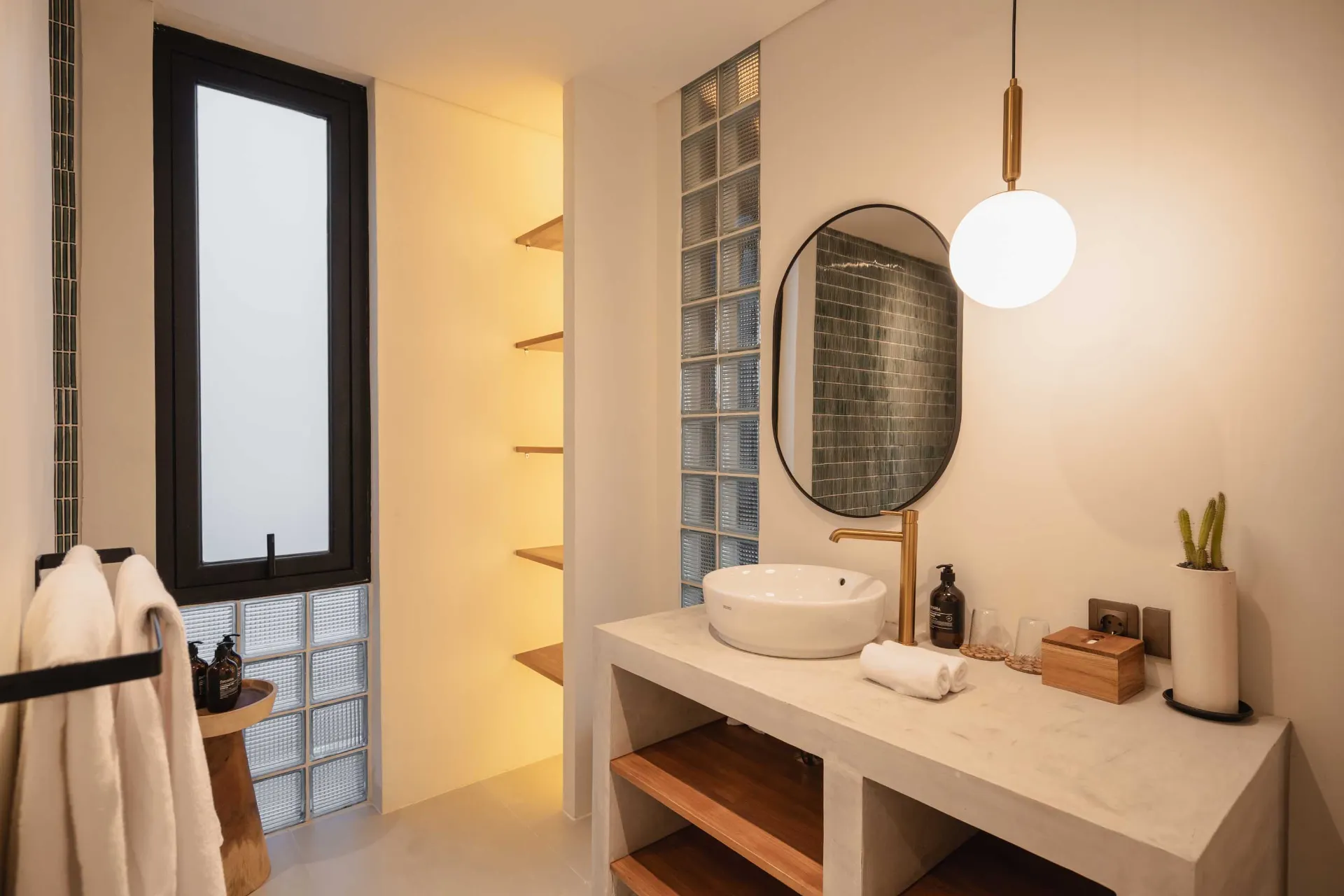 Makia Loft - NEW! Chic 1BD Loft, in the Heart of Canggu, 1-bed villa for rent in Canggu – photo 2 of 15
