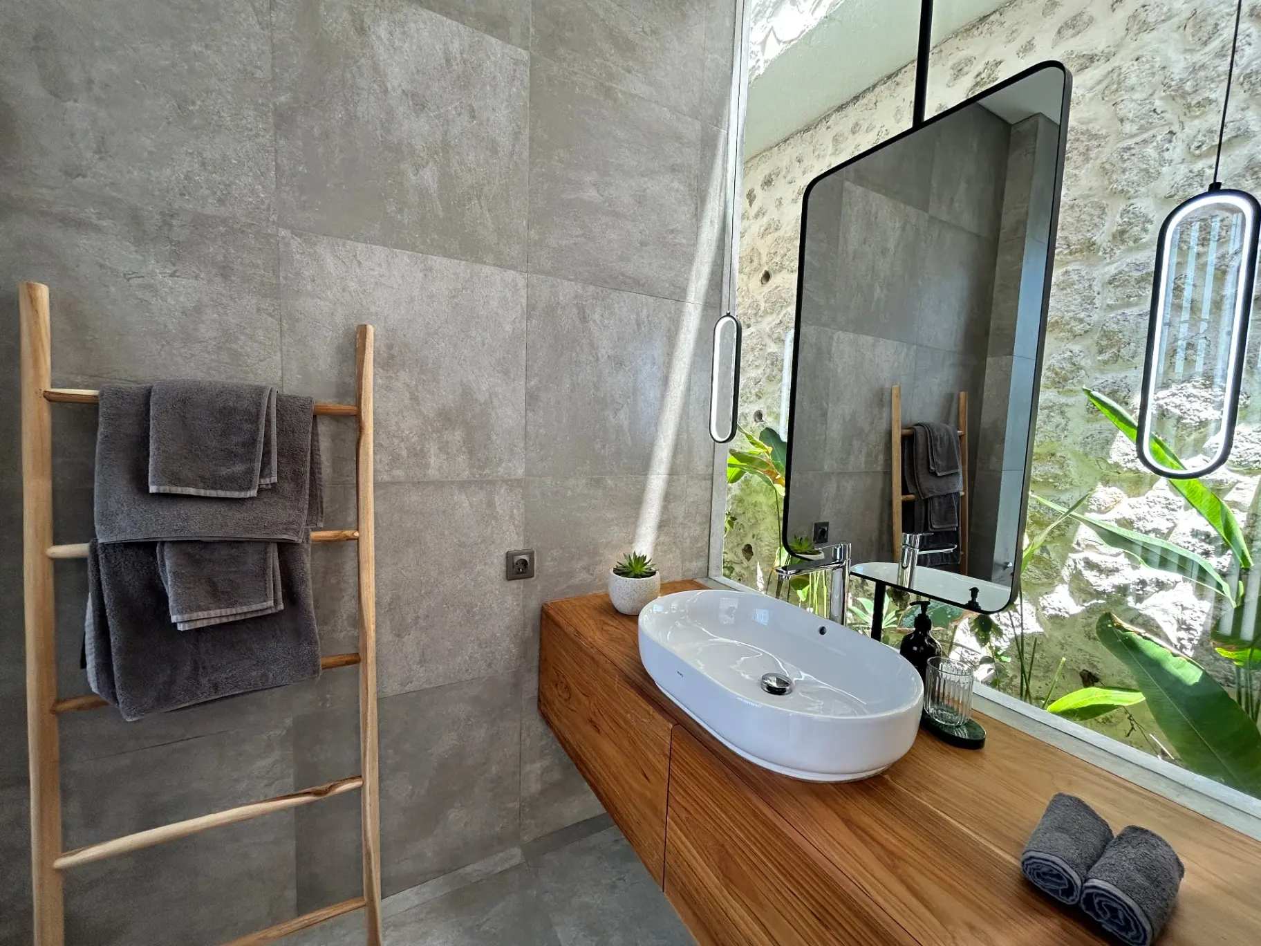 Luxury 2BR Villa w/ Ocean Views and Private Pool, 2-bed villa for rent in Uluwatu – photo 7 of 15