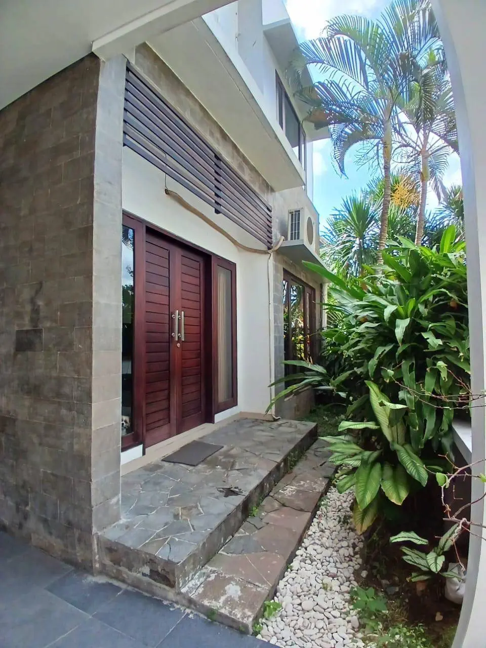 4BR Family Friendly Home in Kerobokan, 3-bed villa for rent in Seminyak – photo 9 of 9