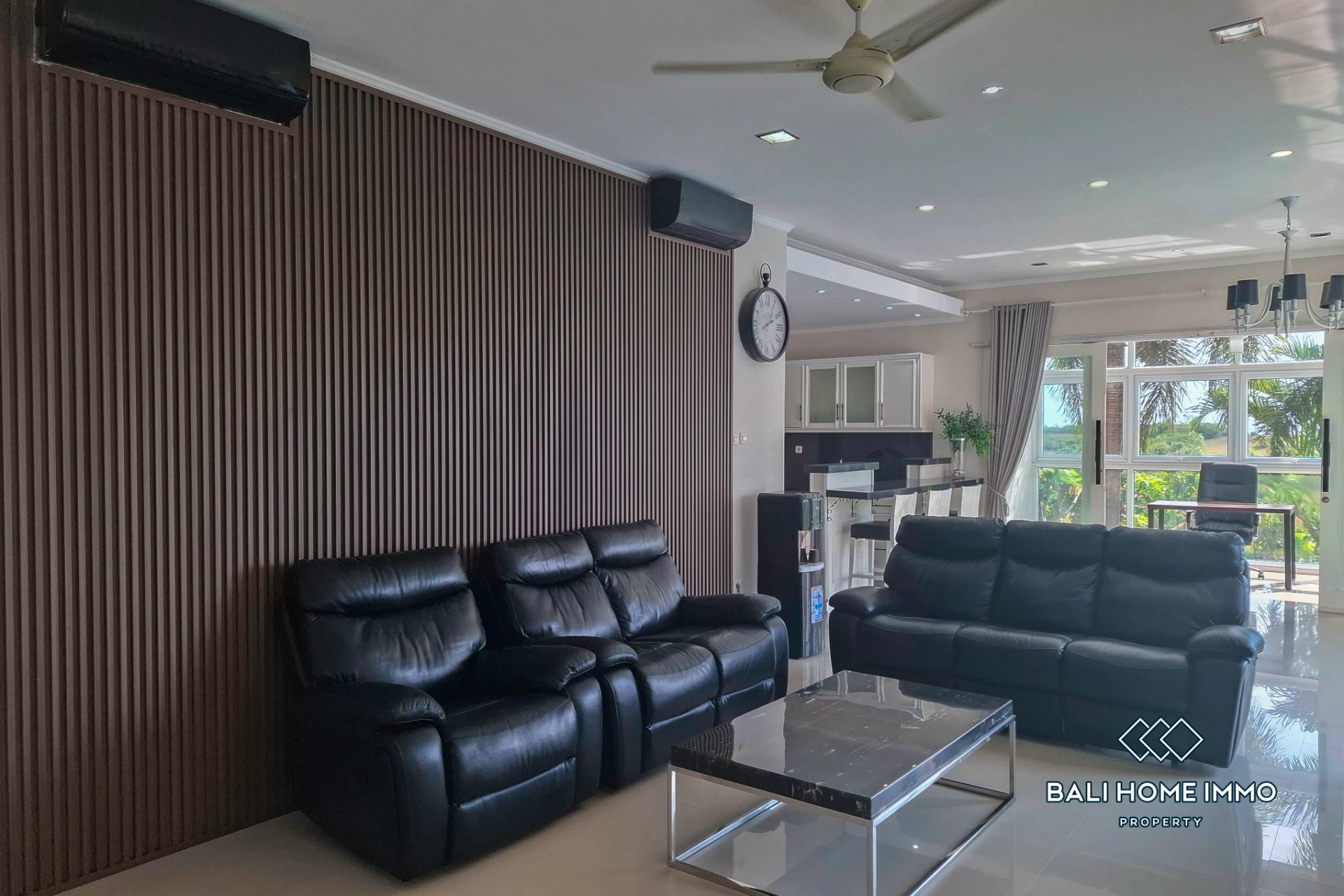Spacious 4 Bedrooms Ocean View Villa for Rent & Sale in Ungasan, 4-bed villa for rent in Uluwatu – photo 6 of 15