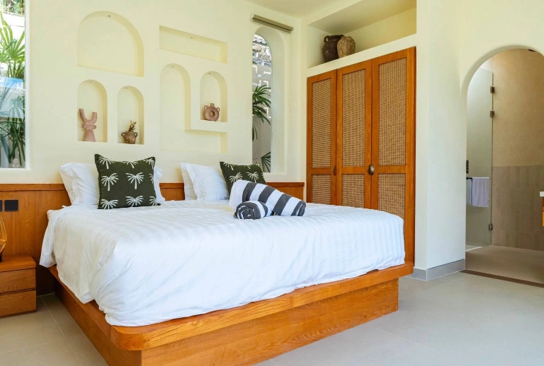 4 Bedroom Luxury Villa for Monthly and Yearly in Kerobokan, 4-bed villa for rent in Seminyak – photo 11 of 15