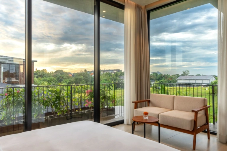Monthly - Umalas Brand New Modern Luxury 3 Bedrooms Villa in Umalas, 3-bed villa for rent in Canggu – photo 3 of 11