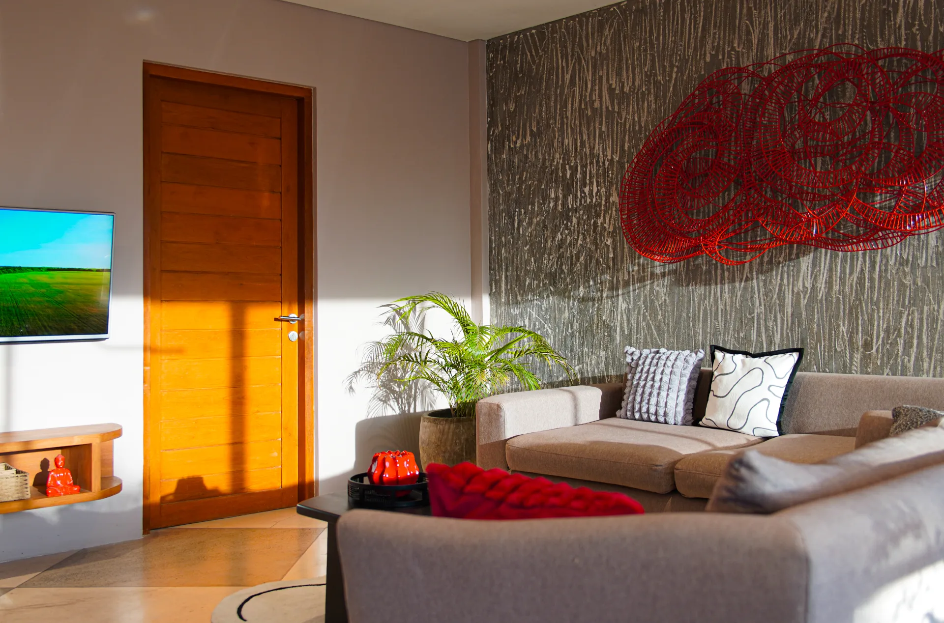 Bright & Stylish 2BR in Berawa – Bali Rare Find, 2-bed villa for rent in Canggu – photo 7 of 15