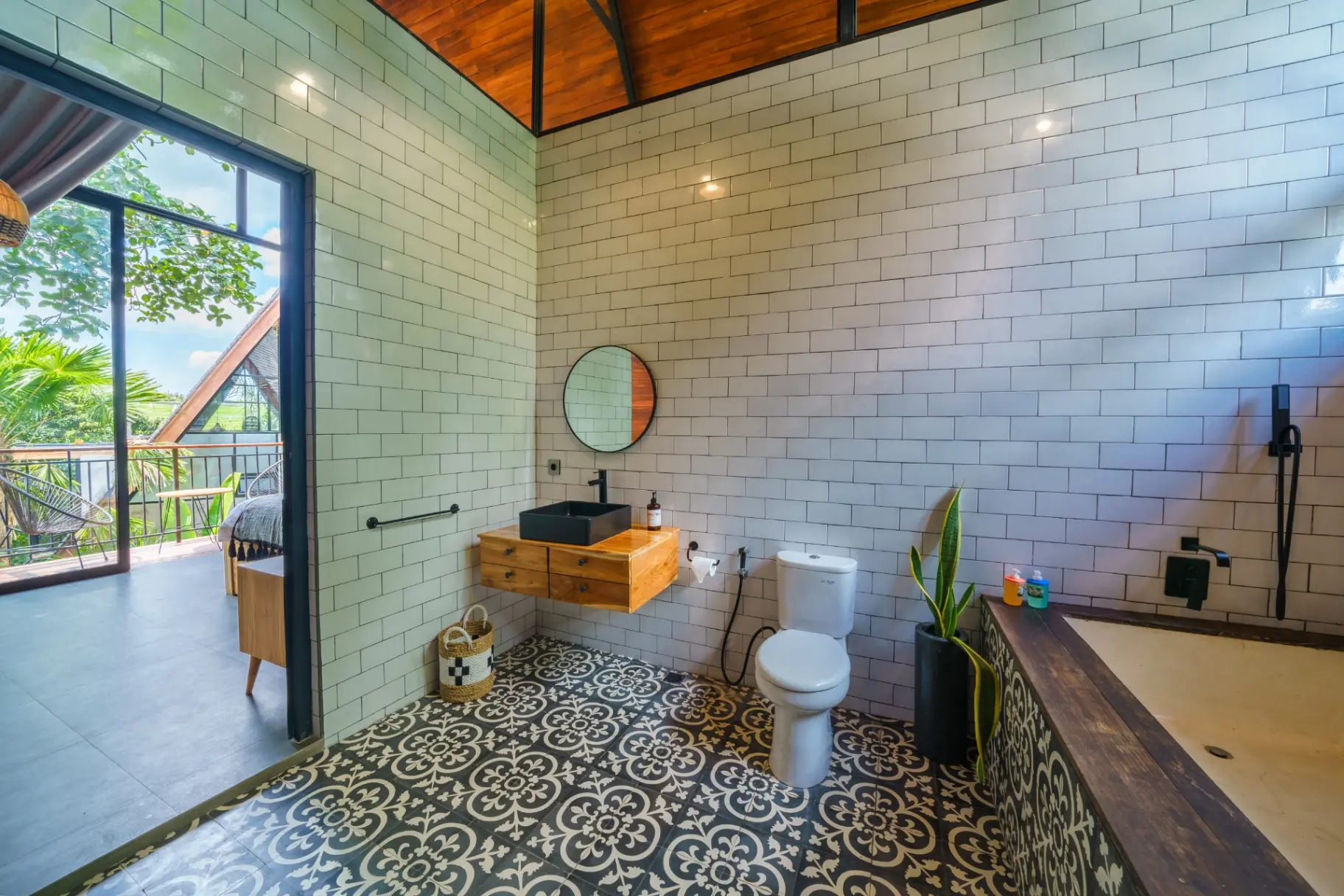Villa Kirana - Designer 2-bedroom Villa w/ pool in Pererenan, 2-bed villa for rent in Pererenan – photo 10 of 15