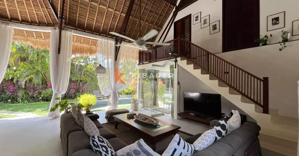 Lovely Serene Two-Bedroom Tropical Villa in the Heart of Umalas, 2-bed villa for rent in Seminyak – photo 5 of 15