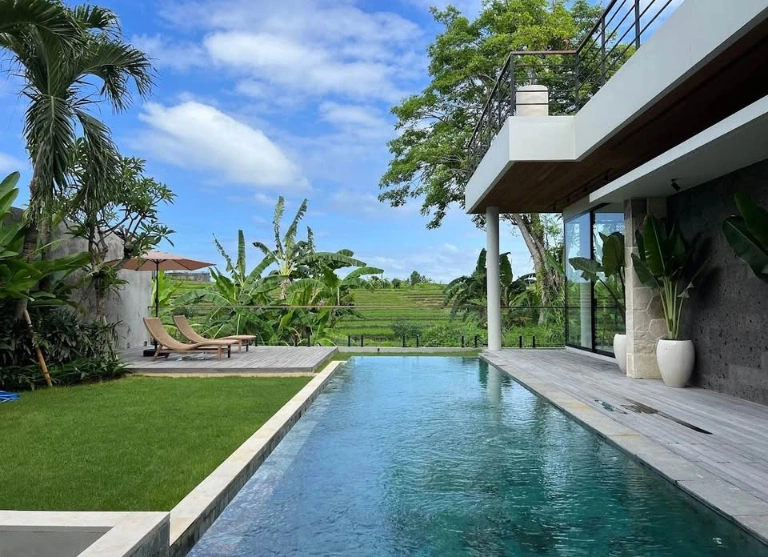 Luxury 3-Bedroom Villa in Pererenan - Tumbak Bayuh, 3-bed villa for rent in Pererenan – photo 3 of 12