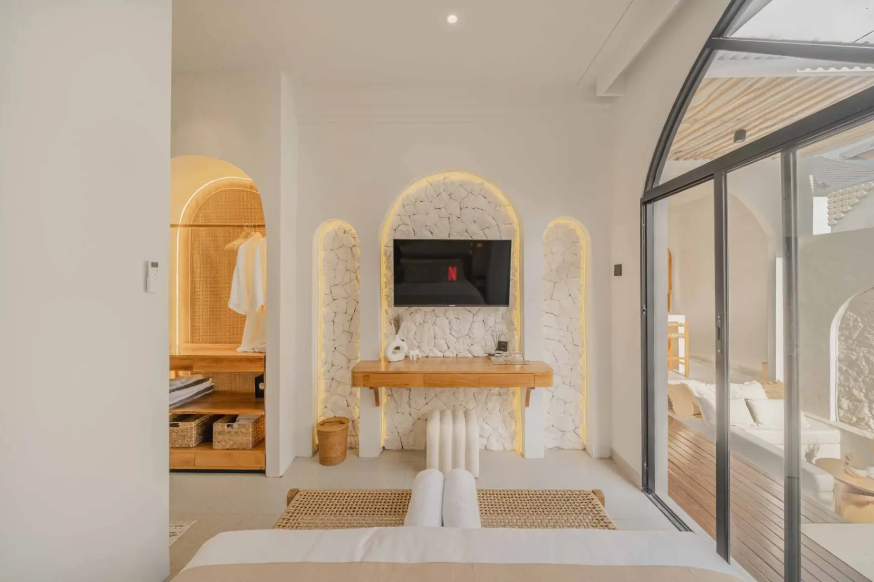 Brand New Villa Mediterranien in Jimbaran, 2-bed villa for rent in Uluwatu – photo 12 of 15