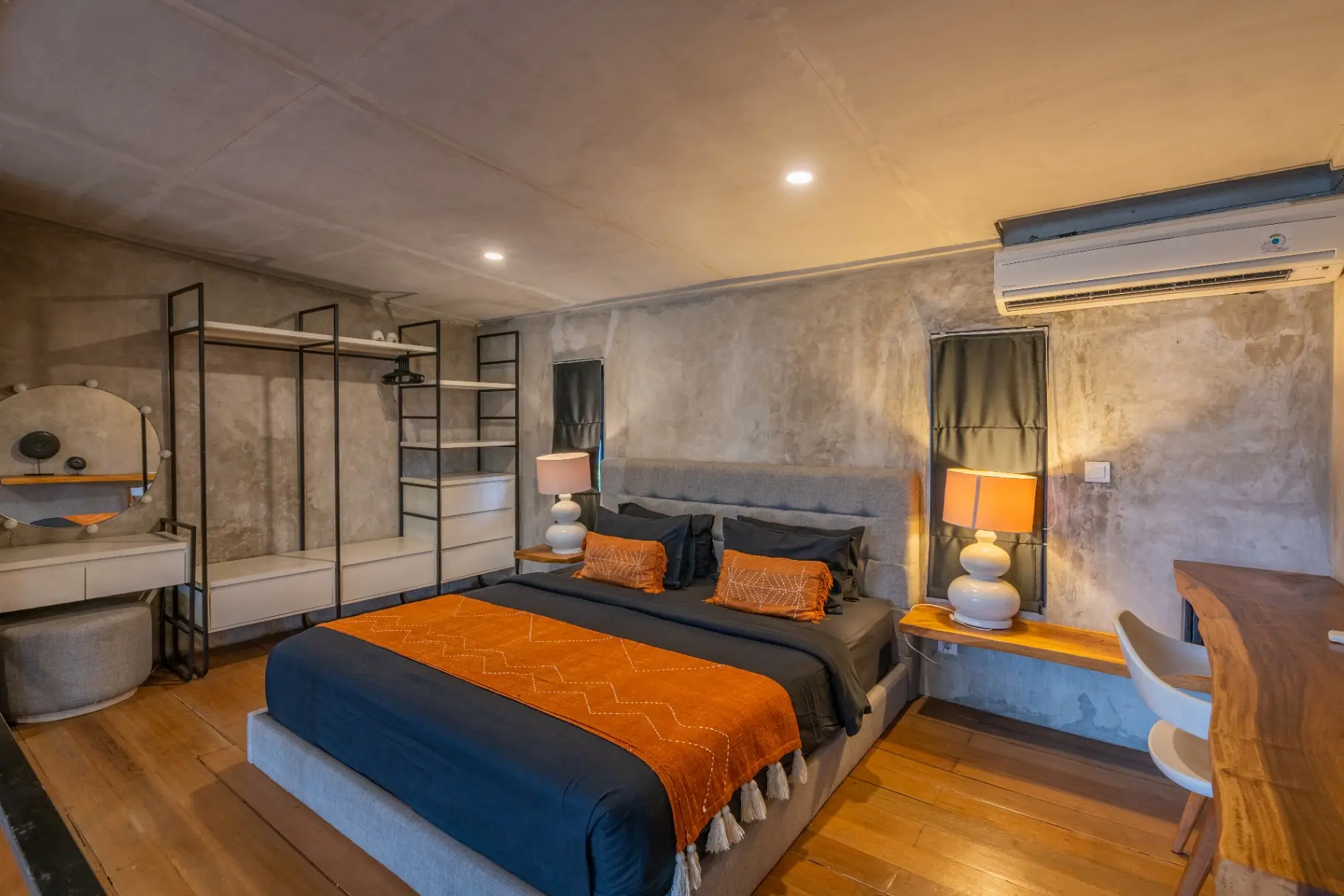 Berawa 2 - 1BR Central Canggu Modern Loft – Pool & BBQ Access, 1-bed villa for rent in Canggu – photo 2 of 15