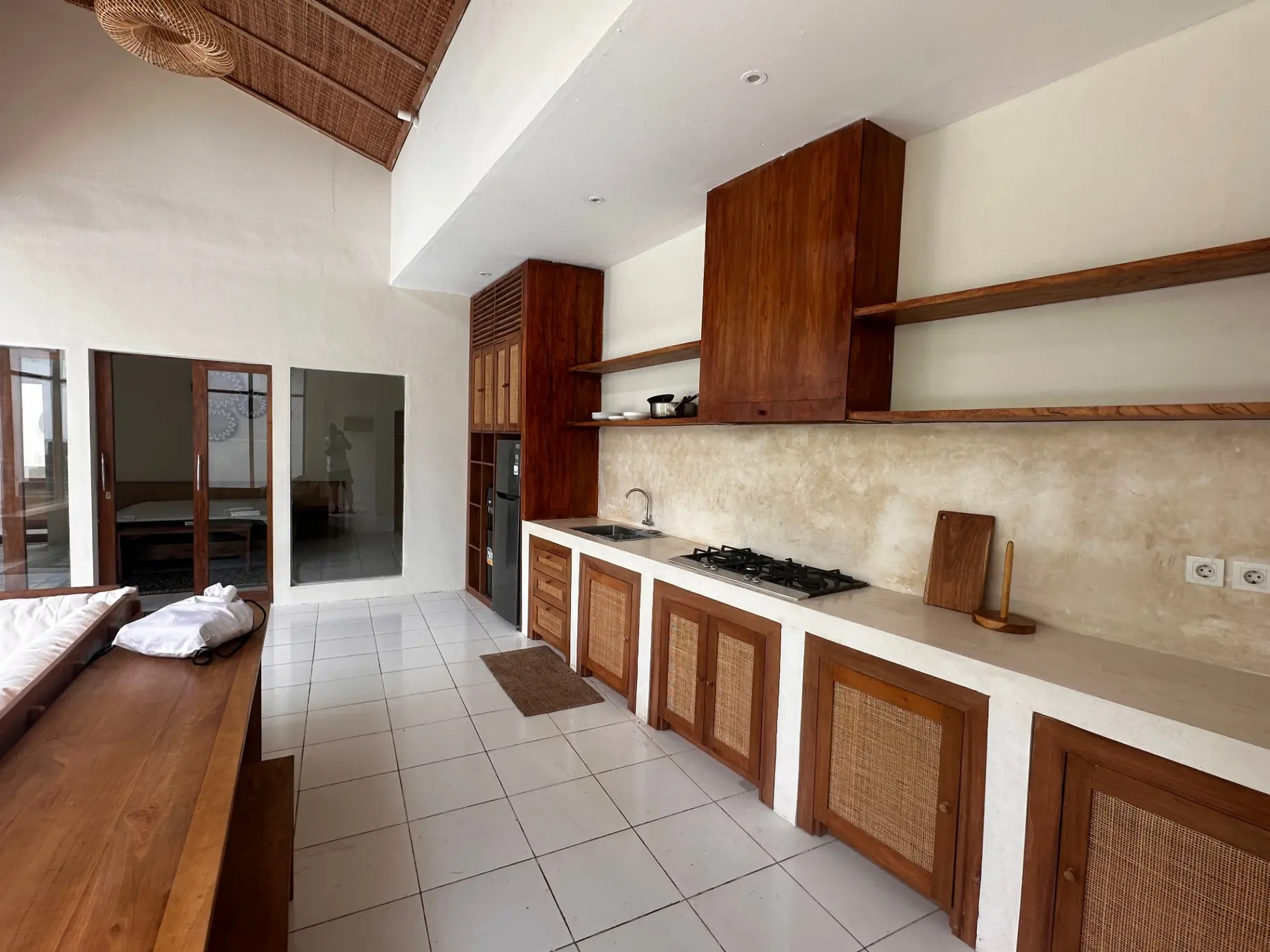 Modern 2BR Villa w/ Private Pool and Home Office, 2-bed villa for rent in Pererenan – photo 9 of 10