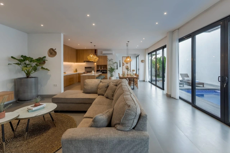 Brand New Luxury 4 Bedroom Villa, 4-bed villa for rent in Canggu – photo 12 of 15