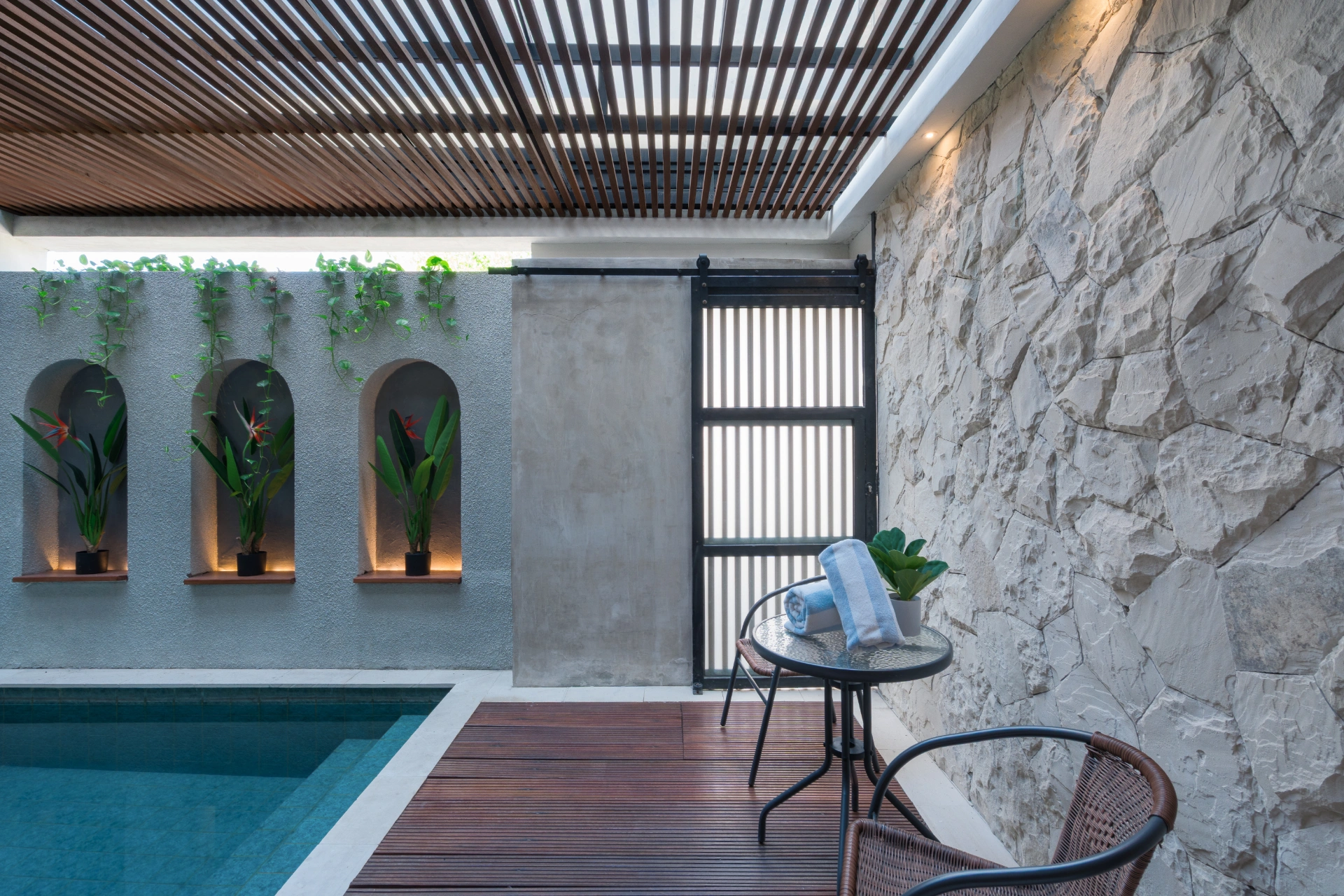 Evita - Pool Villa with Garden Balcony, Berawa, 2-bed villa for rent in Canggu – photo 8 of 15