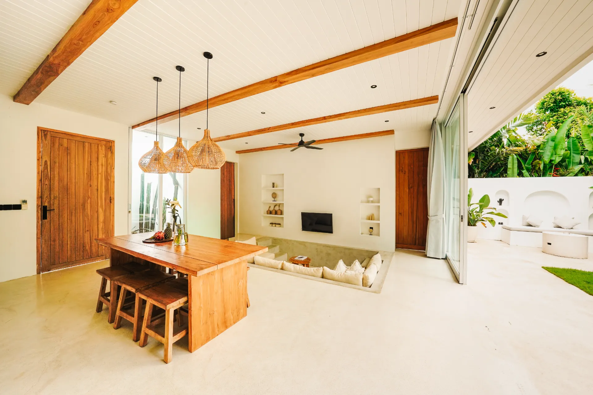 Elegant Two-Bedroom Villa in Bingin, 2-bed villa for rent in Uluwatu – photo 4 of 10