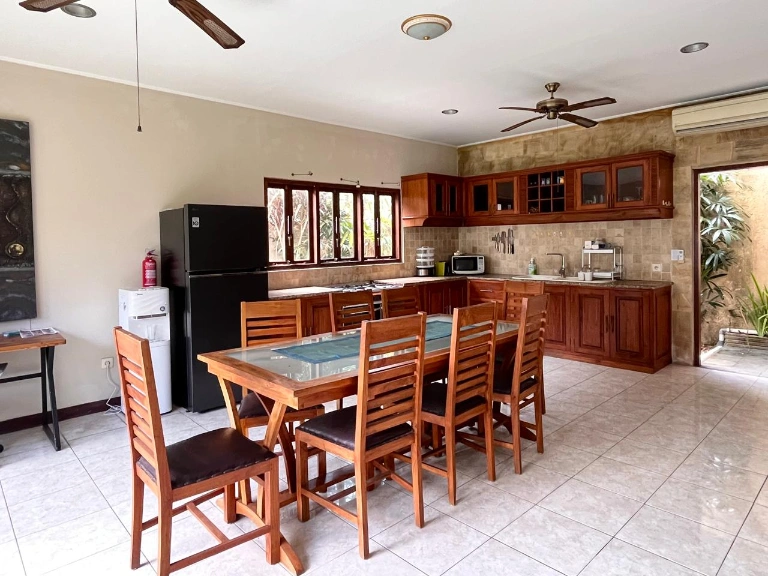 2br Family Villa in Umalas With Big Garden, 2-bed villa for rent in Canggu – photo 7 of 15