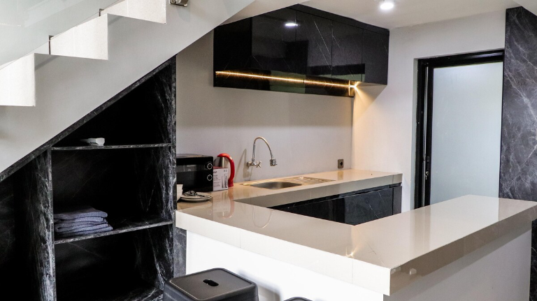 Modern Luxury Loft Penthouse in Canggu, 1-bed villa for rent in Canggu – photo 4 of 15