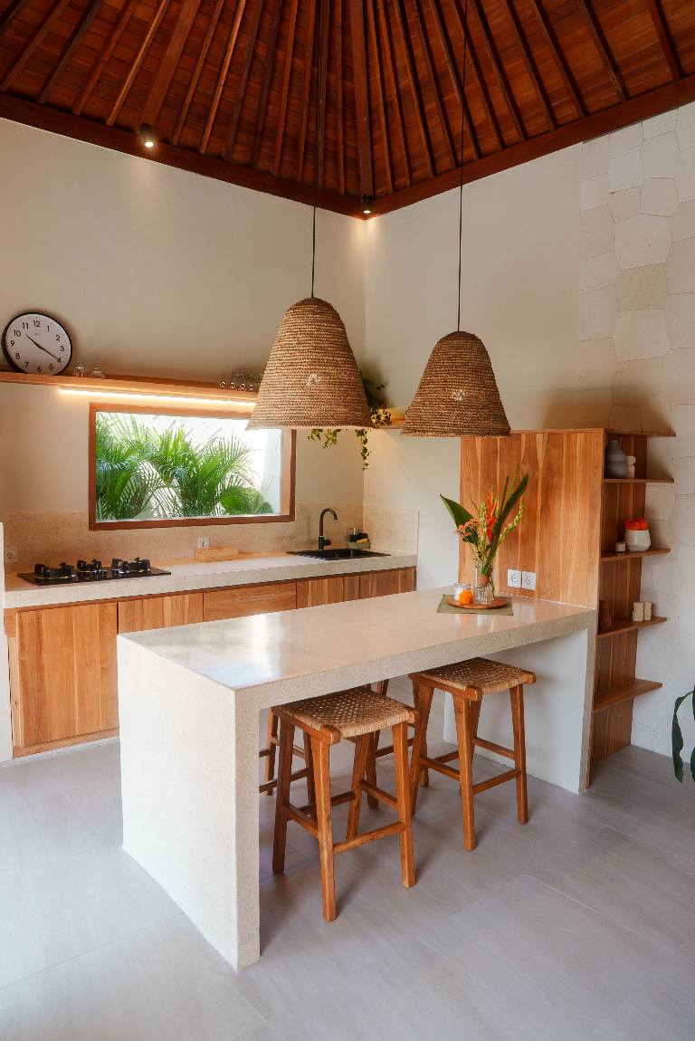Luxury 2-Bedroom Tropical Villa for Rent in Bumbak, Umalas, 2-bed villa for rent in Seminyak – photo 2 of 15