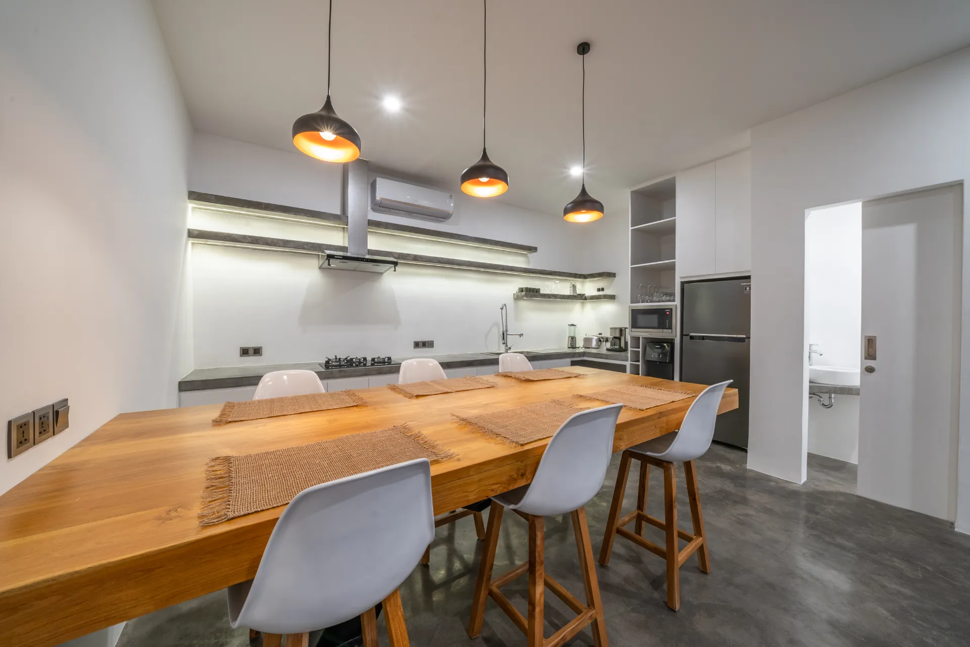 Loft Ludo : Superb 1BR luxury loft in Great Location, 1-bed villa for rent in Canggu – photo 9 of 15