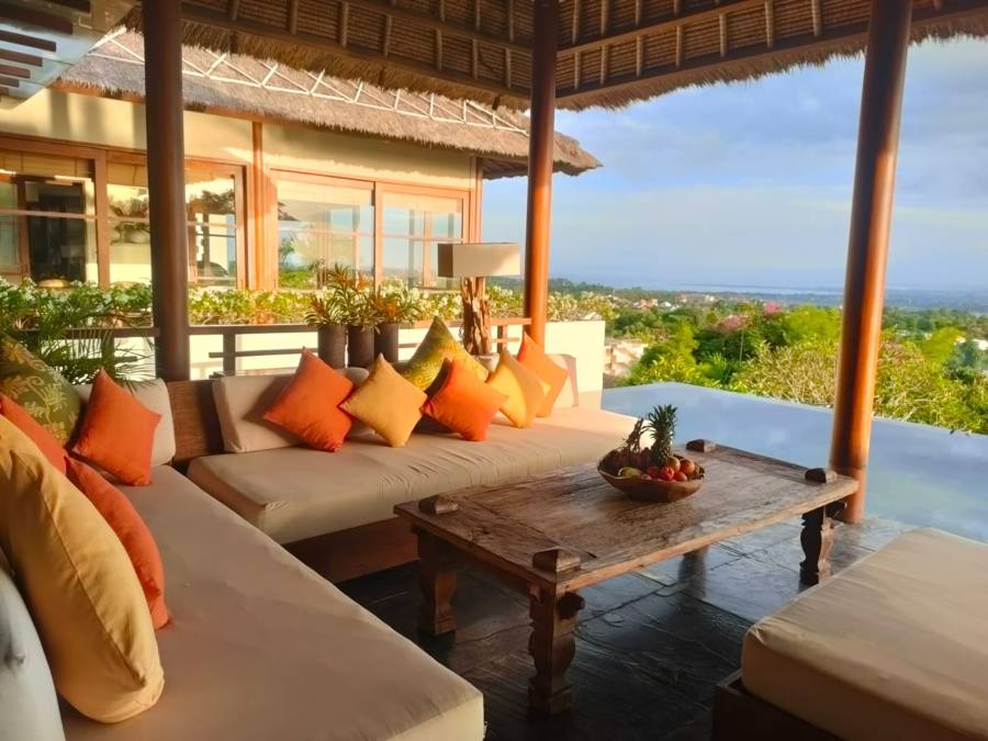 6-bed villa for rent in Uluwatu