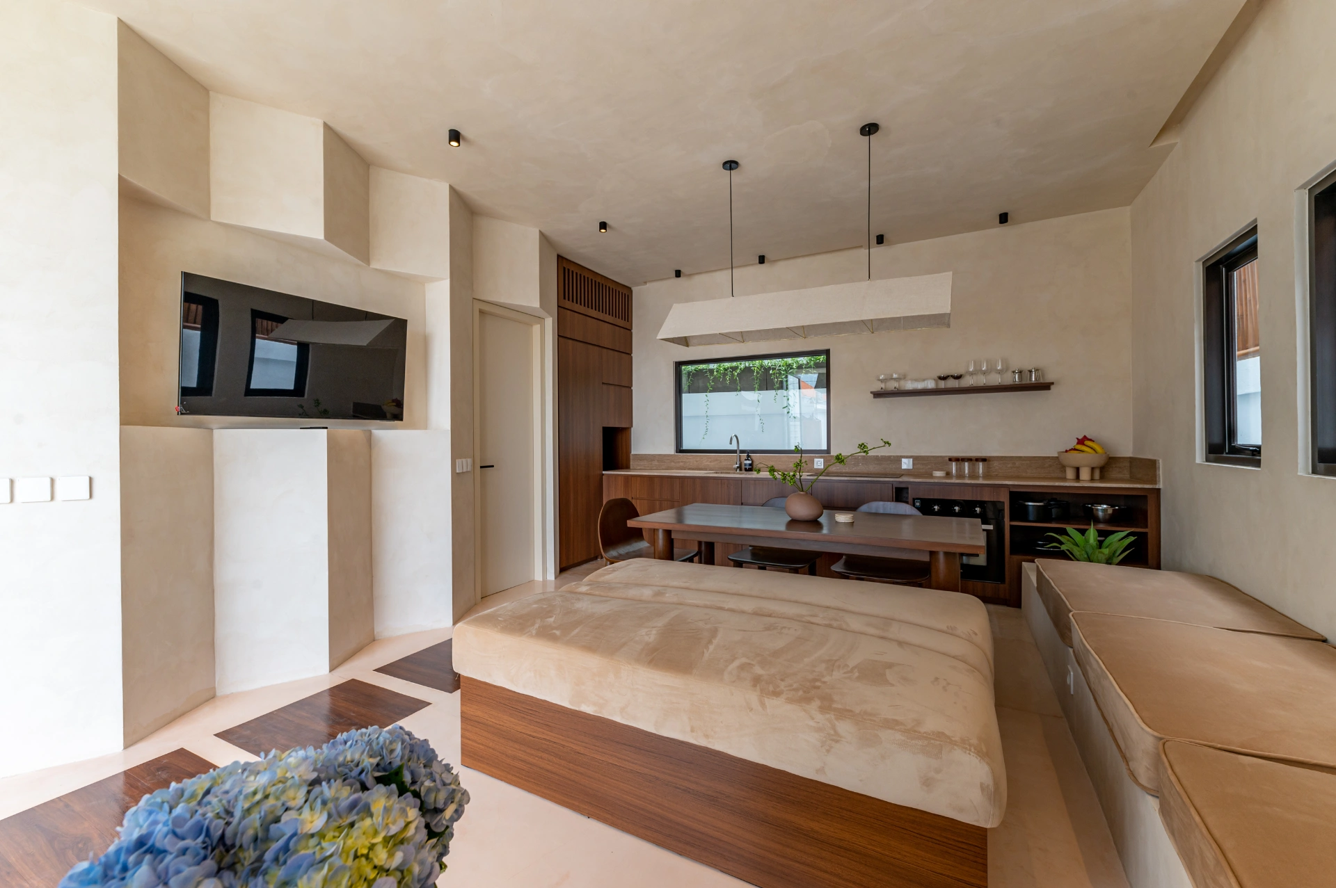 Aesthetic 1BR Villa in Padonan, Canggu - 2 Units Available, 1-bed villa for rent in Canggu – photo 3 of 12