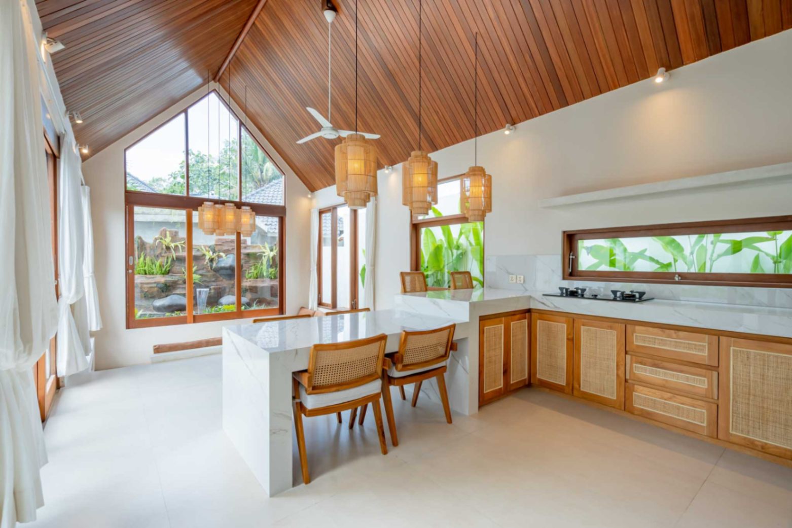 2-Bedroom Villa with Lush Garden & Jacuzzi in Cepaka, 2-bed villa for rent in Tabanan – photo 11 of 15