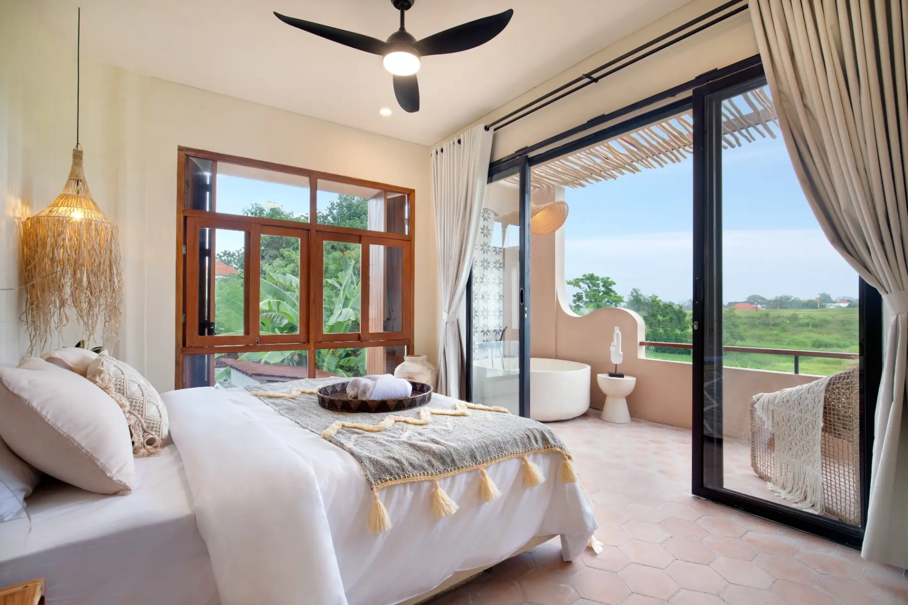 Villa Ayoun Canggu 3BR Luxury Tumbak Bayuh Nth Pererenan w/stunning pool & view, 3-bed villa for rent in Pererenan – photo 11 of 15