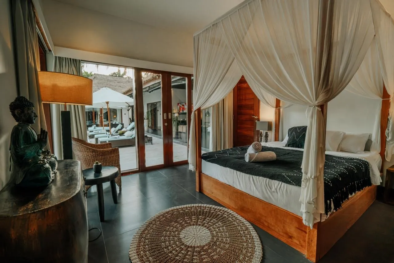 Villa For Rent 4 In Jl Nakula,Buduk Mengwi Bali, 4-bed villa for rent in Tabanan – photo 10 of 15