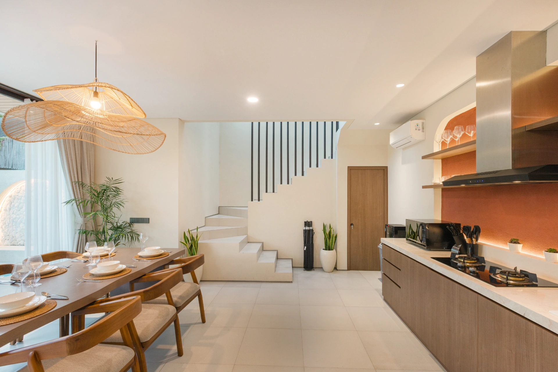 Casa Ecru - 3 Bedroom Villa with Pool, Berawa, 3-bed villa for rent in Canggu – photo 2 of 11