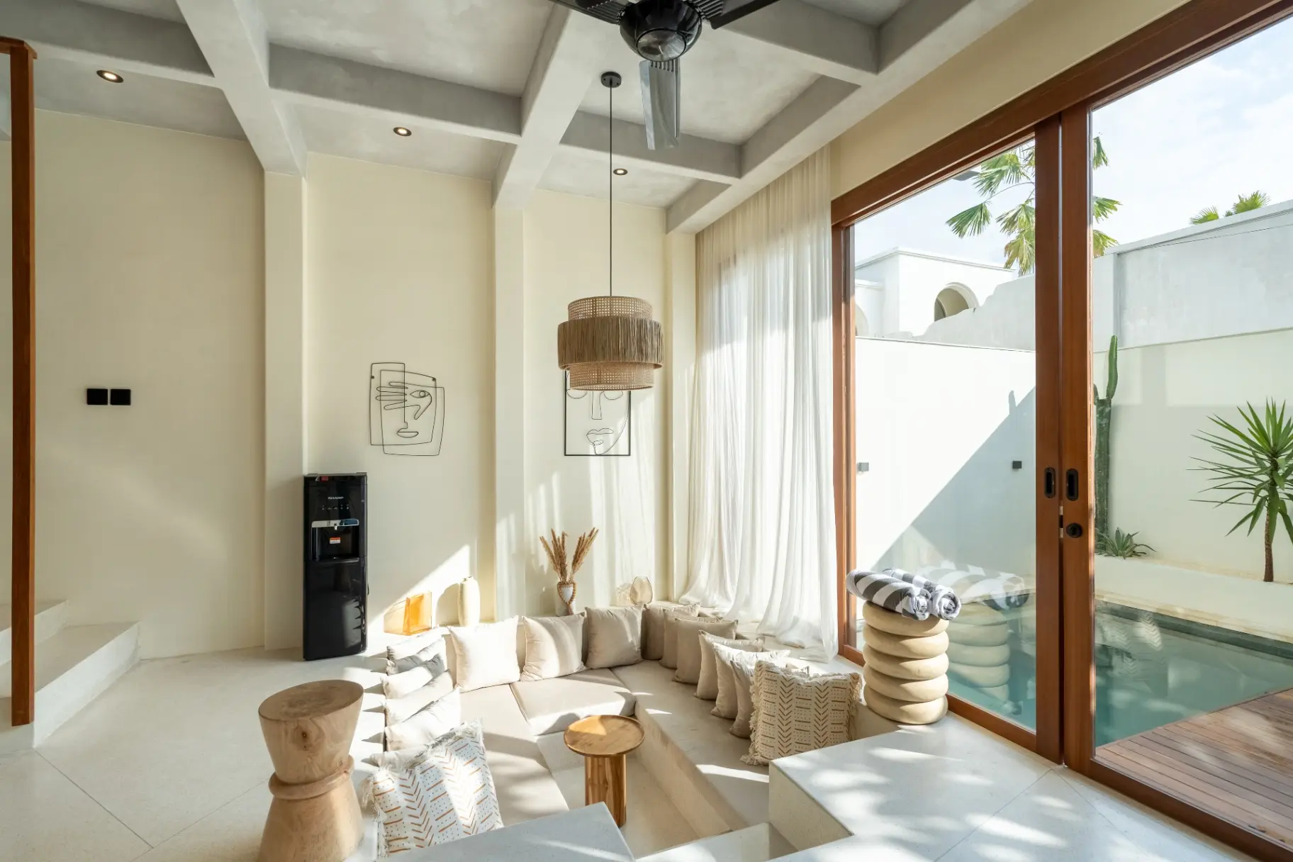Liminal 2 - 1 Bedroom Villa with Pool in Batu Bolong, 1-bed villa for rent in Canggu – photo 8 of 12