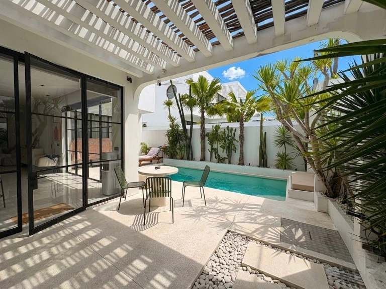Modern 3-bedroom Villa for Rent in Bumbak, Umalas – Prime Long-term Living, 3-bed villa for rent in Canggu – photo 3 of 15