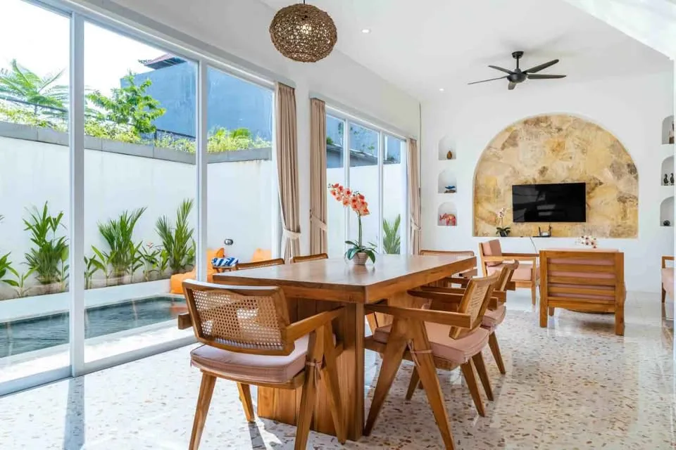2BR Villa for Rent at Batubolong, 2-bed villa for rent in Canggu – photo 2 of 13