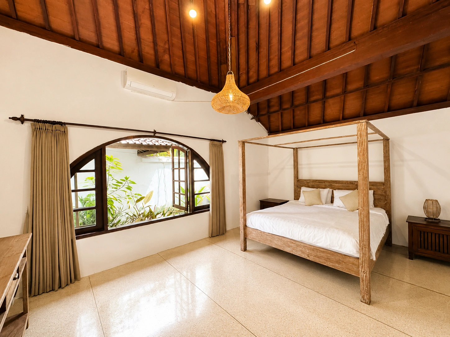 Big Garden 3BR Villa for Rent at Umalas, 3-bed villa for rent in Canggu – photo 5 of 15