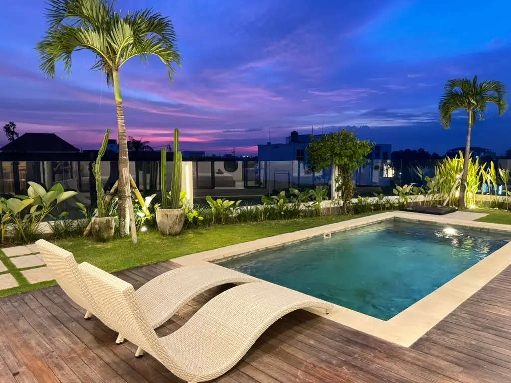 3BR Minimalist Villa with Rice Field View, The R Villa Ranakah, 3-bed villa for rent in Pererenan – photo 2 of 15