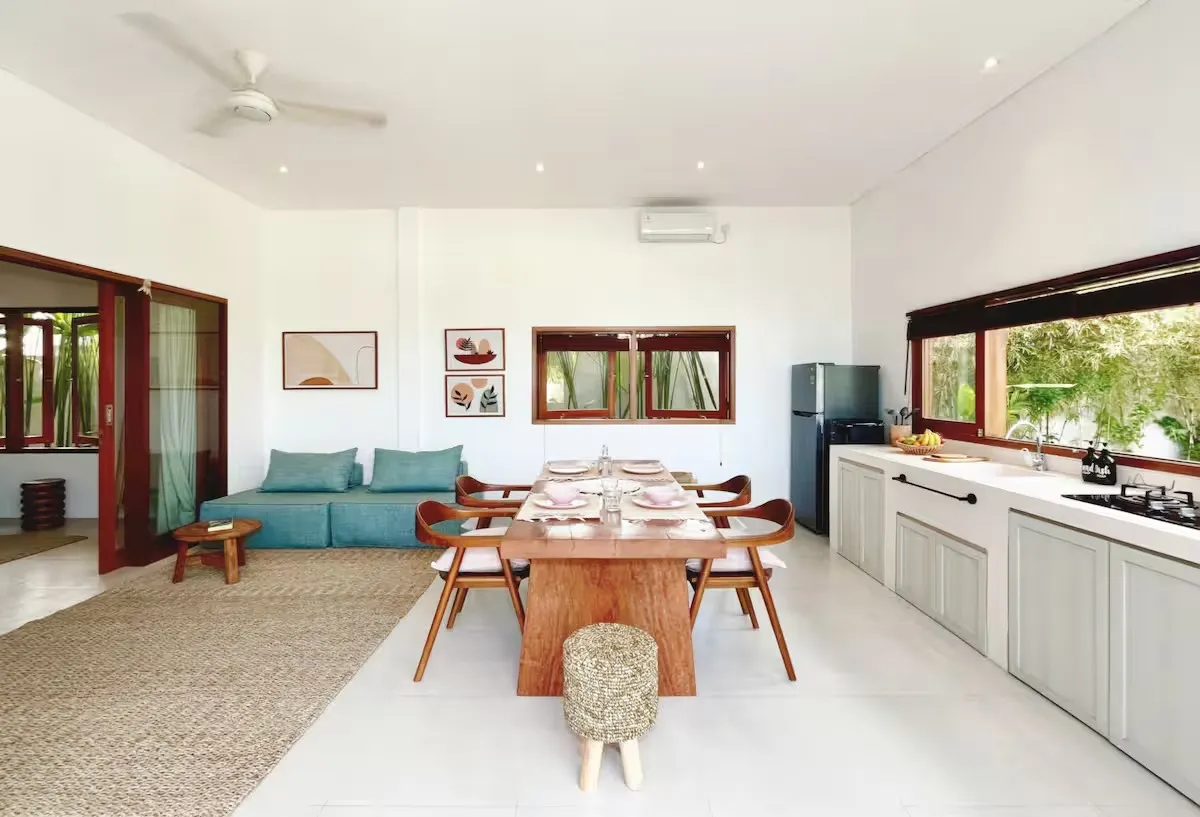 2BR Villa in Seseh with Spacious Garden Area, 2-bed villa for rent in Seseh – photo 3 of 15
