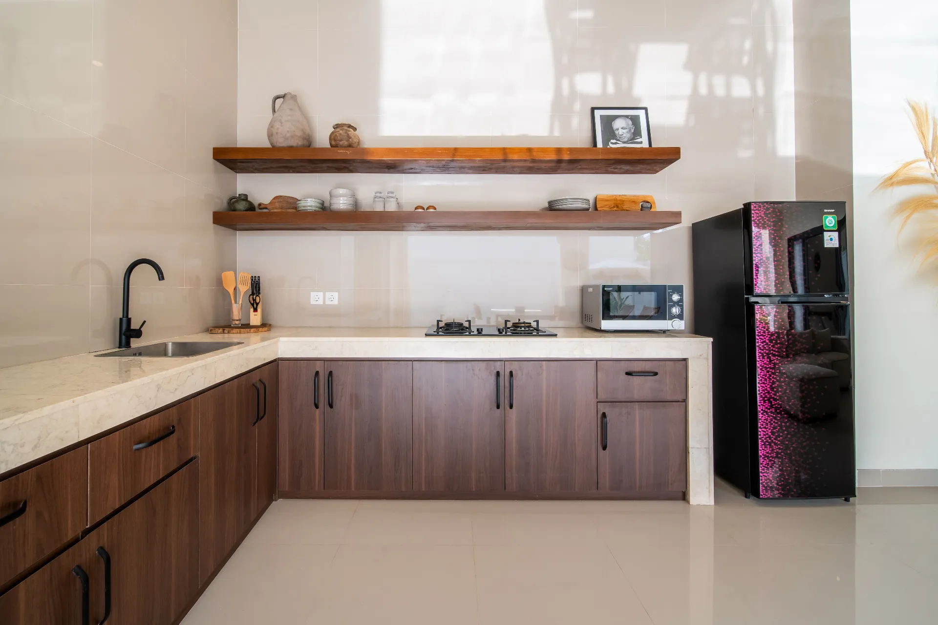 Yearly Rental Villa in Umalas Kerobokan Area, 2-bed villa for rent in Seminyak – photo 7 of 14