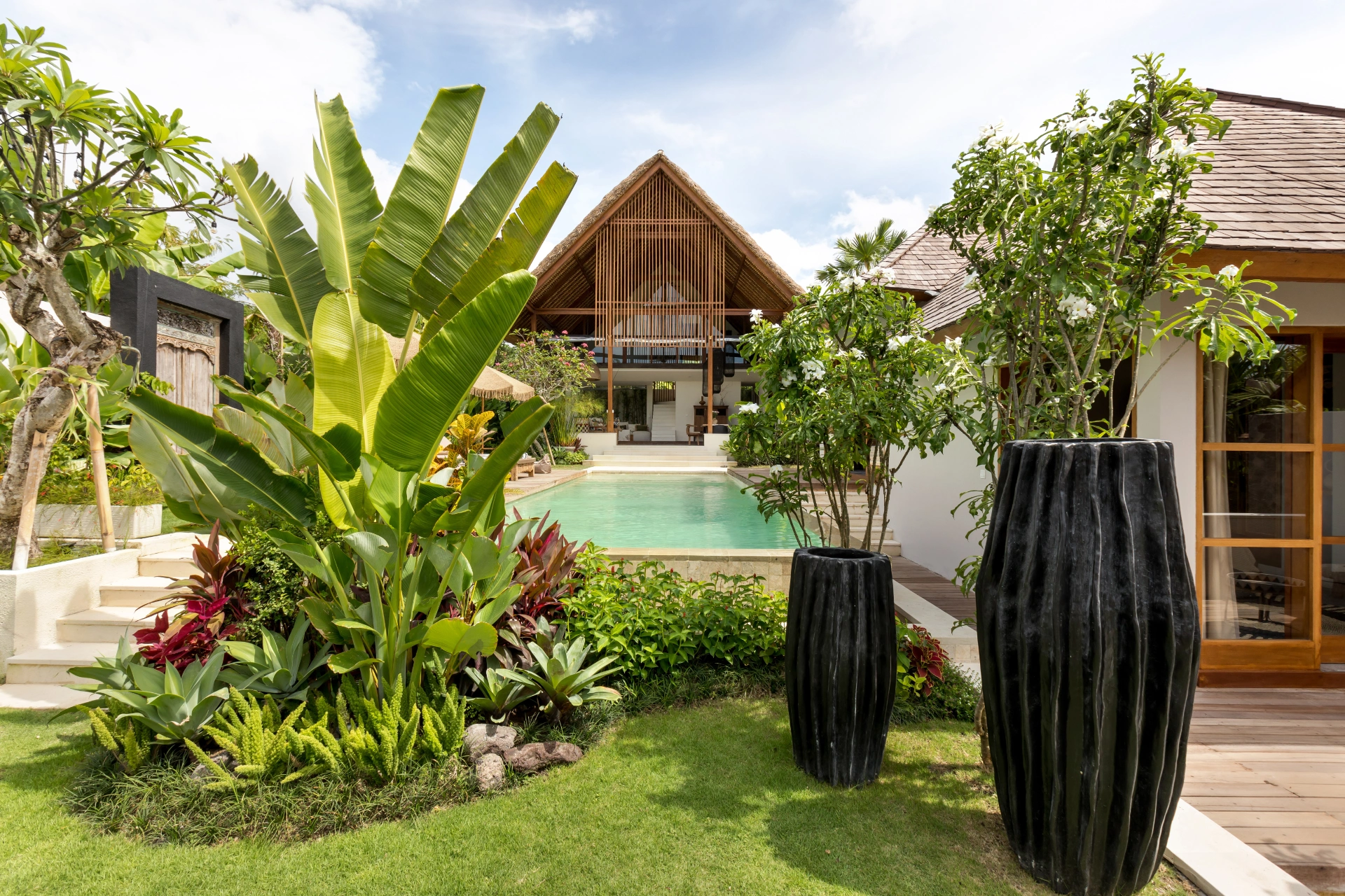 Villa Chempaka - Luxe Tropical 6BR Dream Villa in Canggu, 6-bed villa for rent in Seminyak – photo 12 of 15