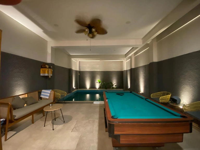 3BR Villa with Rice Field & Sea Views + Rooftop Jacuzzi in Seseh, 3-bed villa for rent in Seseh – photo 12 of 15