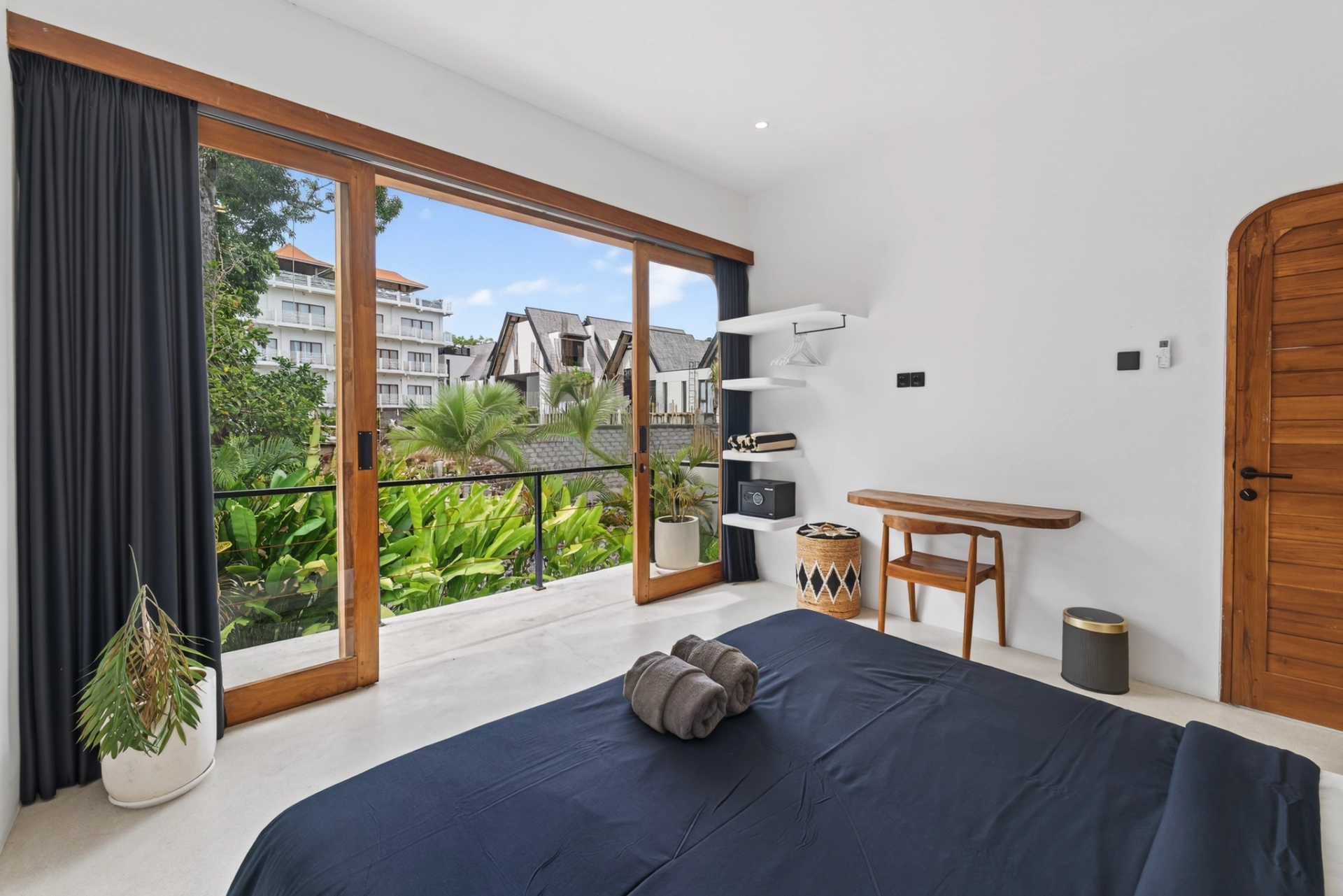 Trinity Villa: Stylish 3BR Retreat in Canggu, 3-bed villa for rent in Canggu – photo 10 of 15