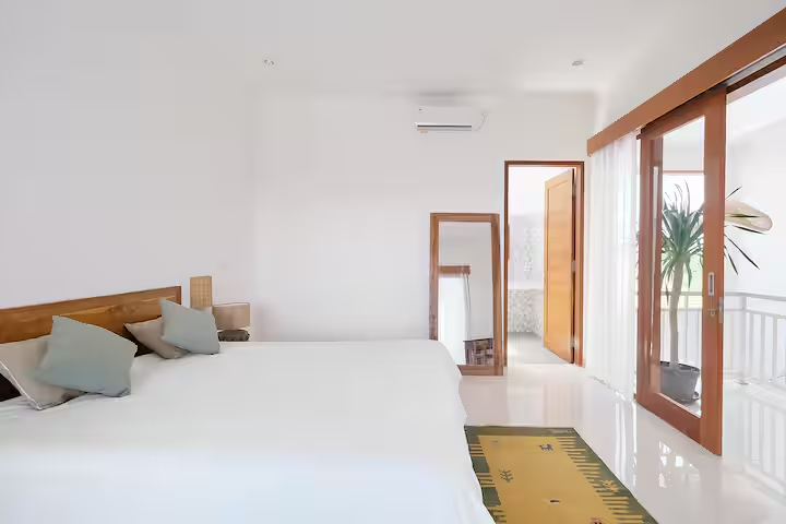 Brand-New 3-Bedroom Villa for Rent – Canggu (Beachside), 3-bed villa for rent in Canggu – photo 5 of 15