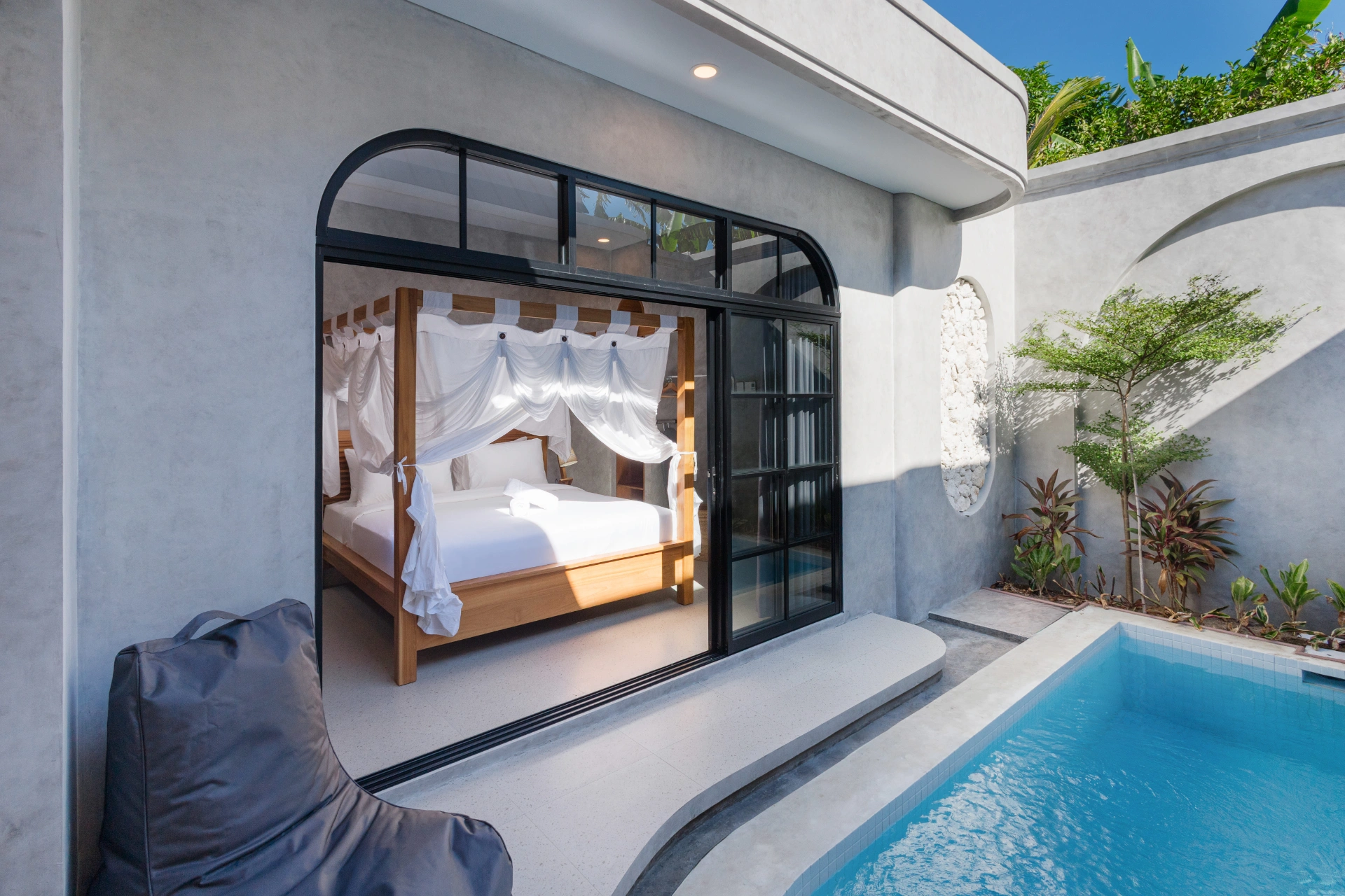 Sun - Brand New 2BR Villa Seminyak | Pool & Near Beach, 2-bed villa for rent in Seminyak – photo 2 of 15