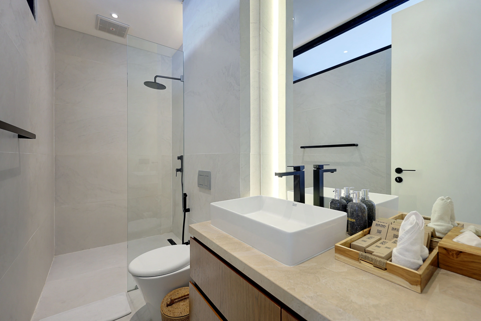 Modern Oasis II Villa Canggu 2BR / 1min to Body Factory / Workspace area, 2-bed villa for rent in Canggu – photo 9 of 15