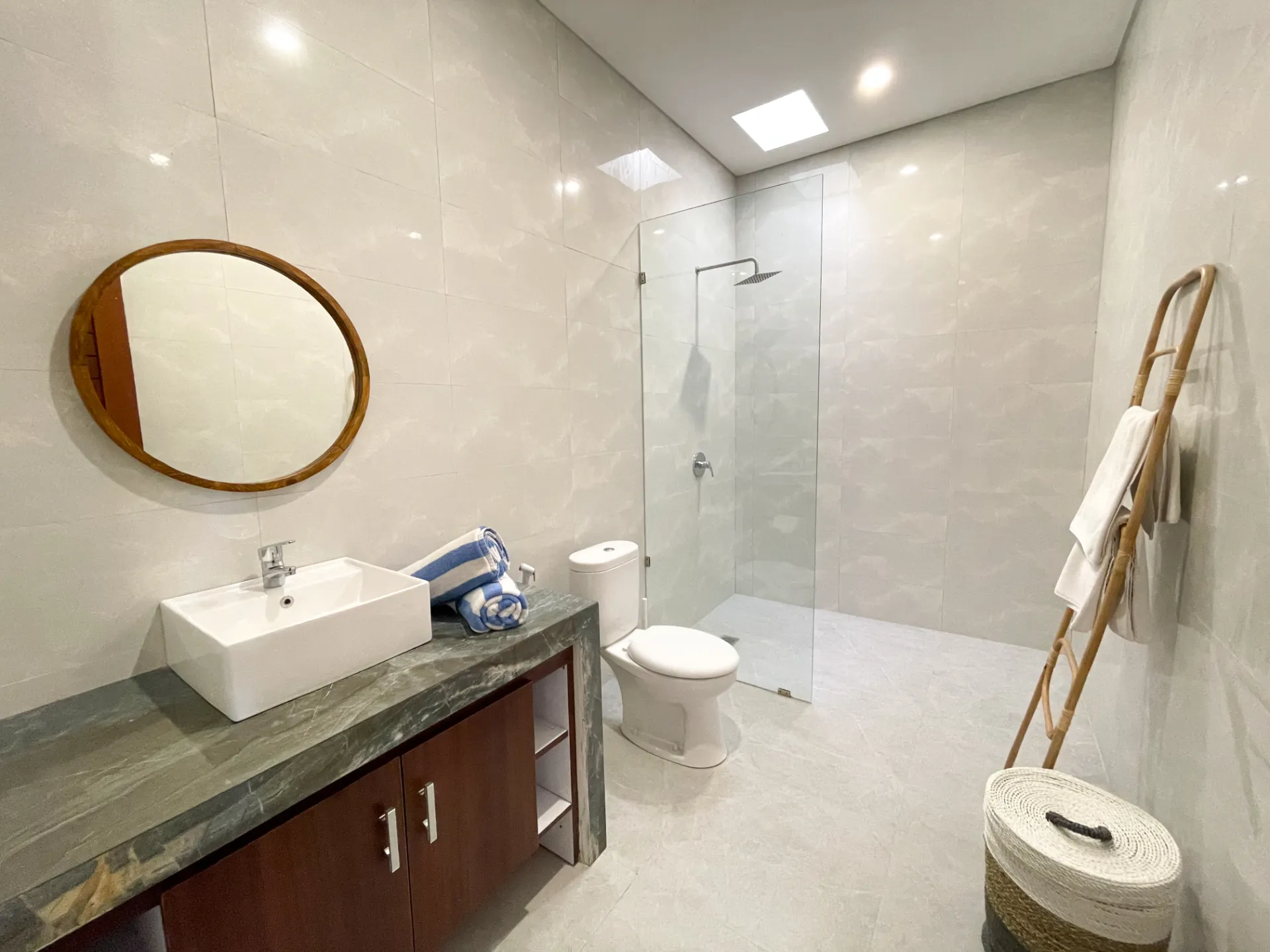 2BR Villa Ann Modern–tropical, 2-bed villa for rent in Seminyak – photo 9 of 15