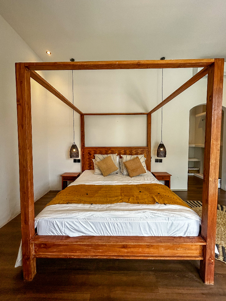 3 Bedrooms Villa in Canggu - 6 Minutes to Berawa Beach, 3-bed villa for rent in Canggu – photo 11 of 15