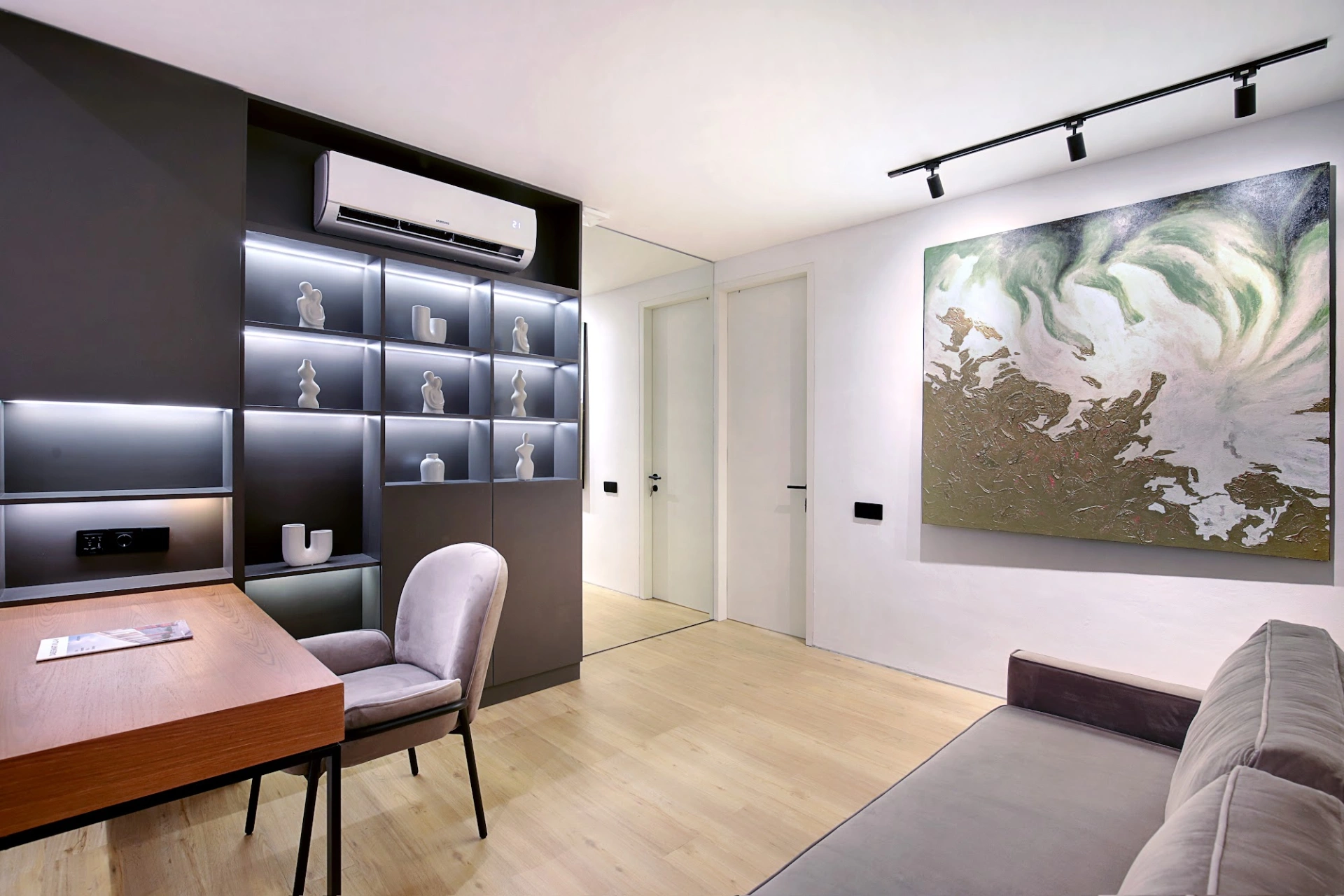 Modern 2BR Townhouse w/ Private Pool and Dedicated Workspace, 2-bed villa for rent in Canggu – photo 11 of 15