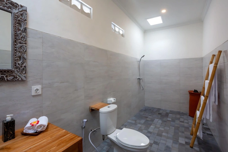 Spacious 3BR Tropical Villa Near Green School & The Flow, 3-bed villa for rent in Canggu – photo 11 of 15