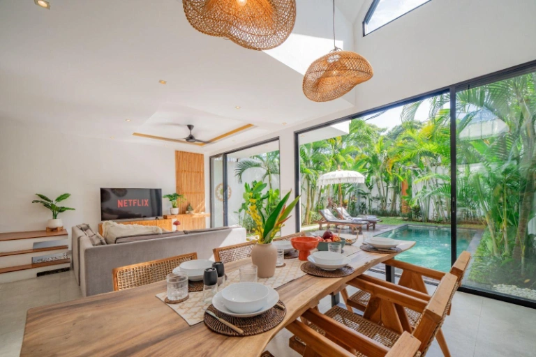 Exclusive Tropical Garden Villa for Rent in Berawa, 3-bed villa for rent in Canggu – photo 8 of 15