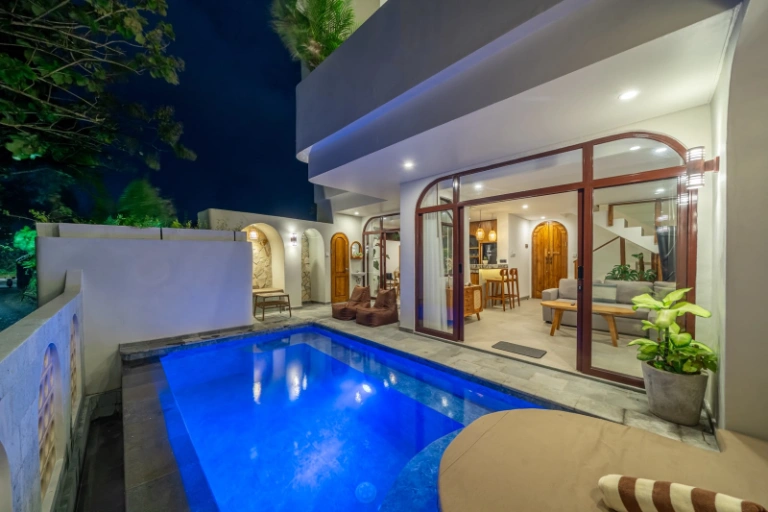 3BR Pool Villa • Rooftop • 5 Min to Batu Bolong, 3-bed villa for rent in Pererenan – photo 2 of 15