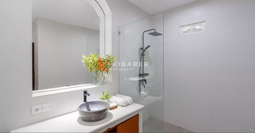 Fully Furnished Three-Bedrooms Villa With Rooftop in Padonan, 3-bed villa for rent in Canggu – photo 13 of 13
