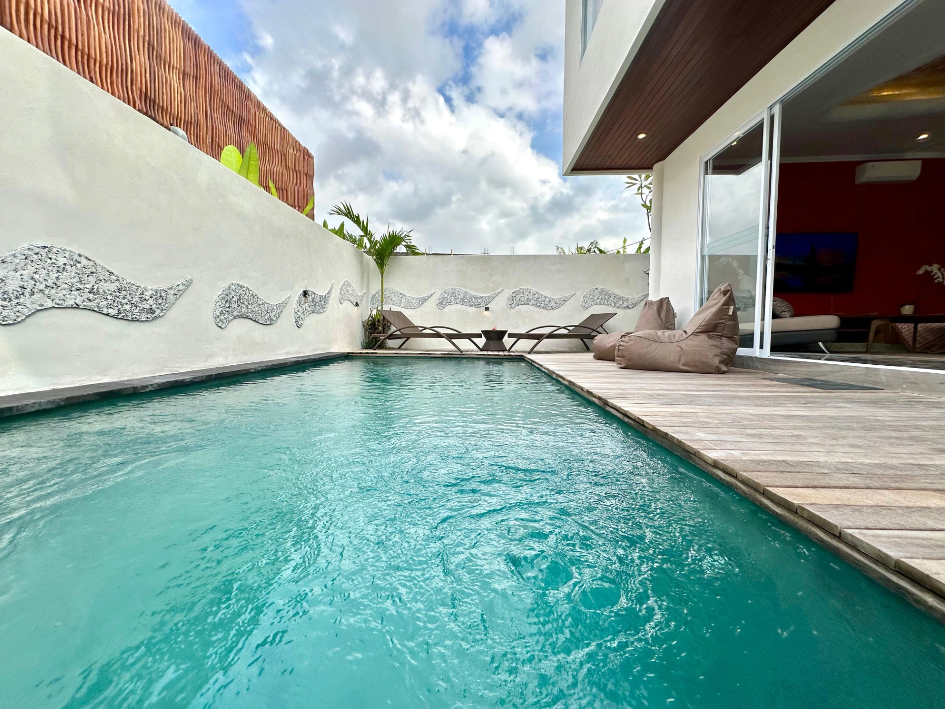 Stylish 3-bedroom Villa for Rent – Padonan, Canggu, 3-bed villa for rent in Canggu – photo 12 of 15