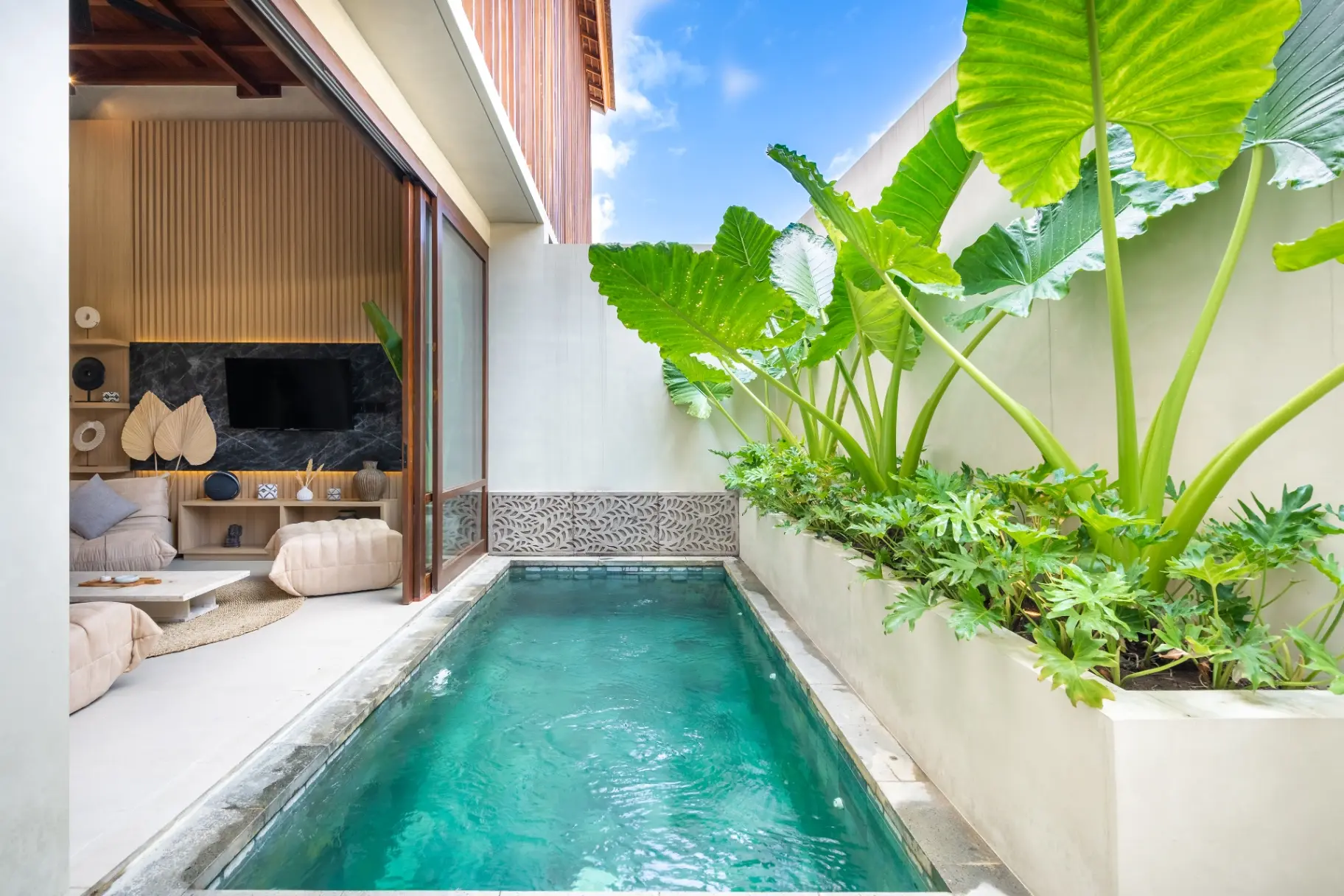 Unwind - Canggu 2BR Villa | Private Pool & Tub, 5mins Beach, 2-bed villa for rent in Pererenan – photo 10 of 15