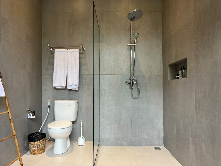 Modern Tropical 3BR Villa — Tumbak Buyuh, Pererenan, 3-bed villa for rent in Pererenan – photo 12 of 15