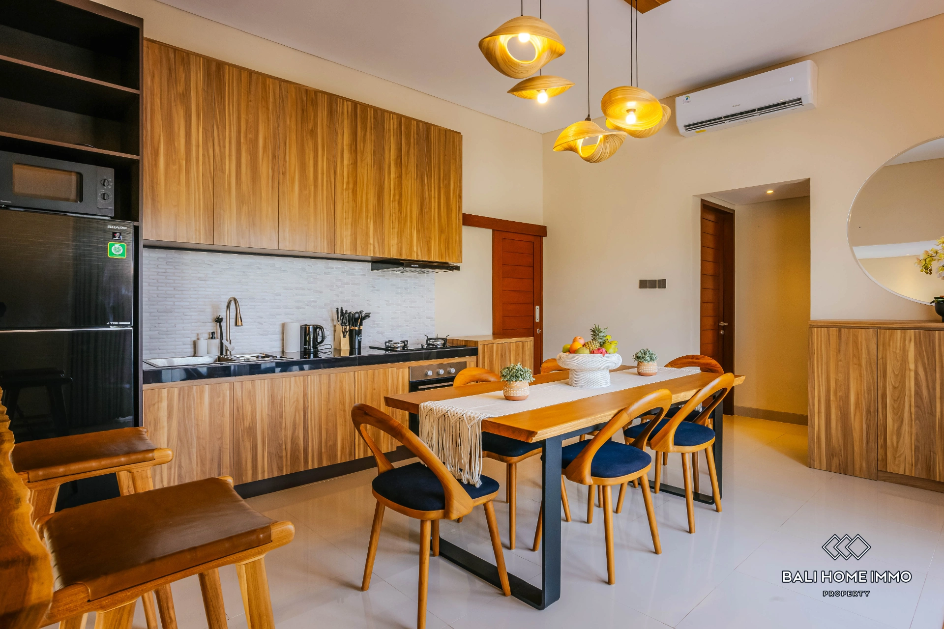 Stunning 3 Bedrooms Villa for Sale & Rent in Ungasan, 3-bed villa for rent in Uluwatu – photo 12 of 15